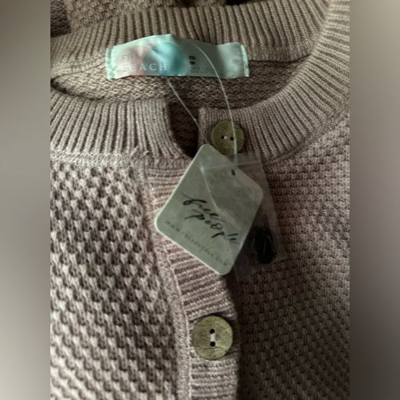 🔥NWT🌊! FREE PEOPLE! THE HAILEE SWEATER SET! Size 'XS' and color is Dusty Pink! - Picture 4 of 9